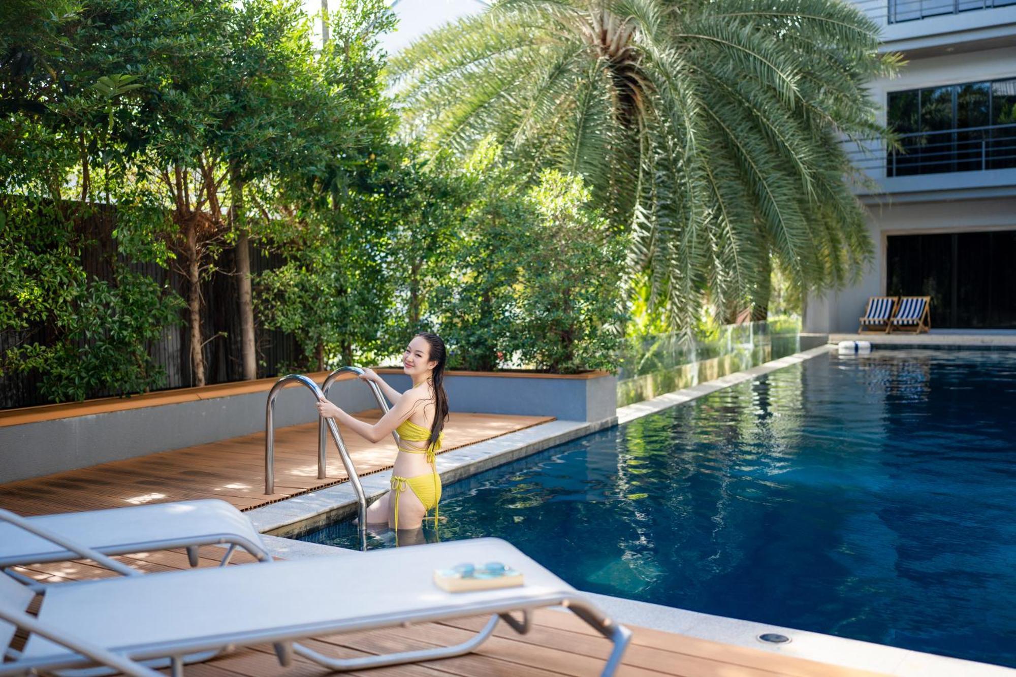 Bhukitta Boutique Hotel Phuket Town Exterior foto