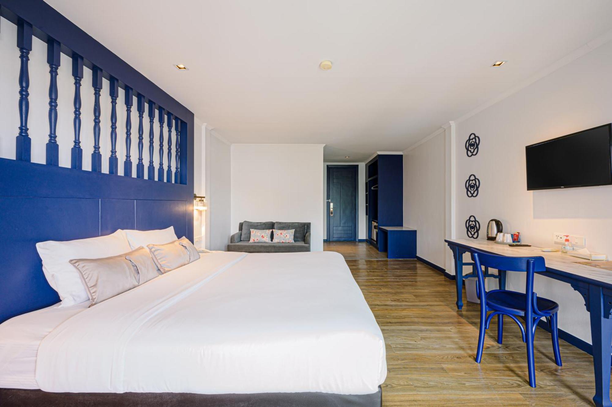 Bhukitta Boutique Hotel Phuket Town Exterior foto